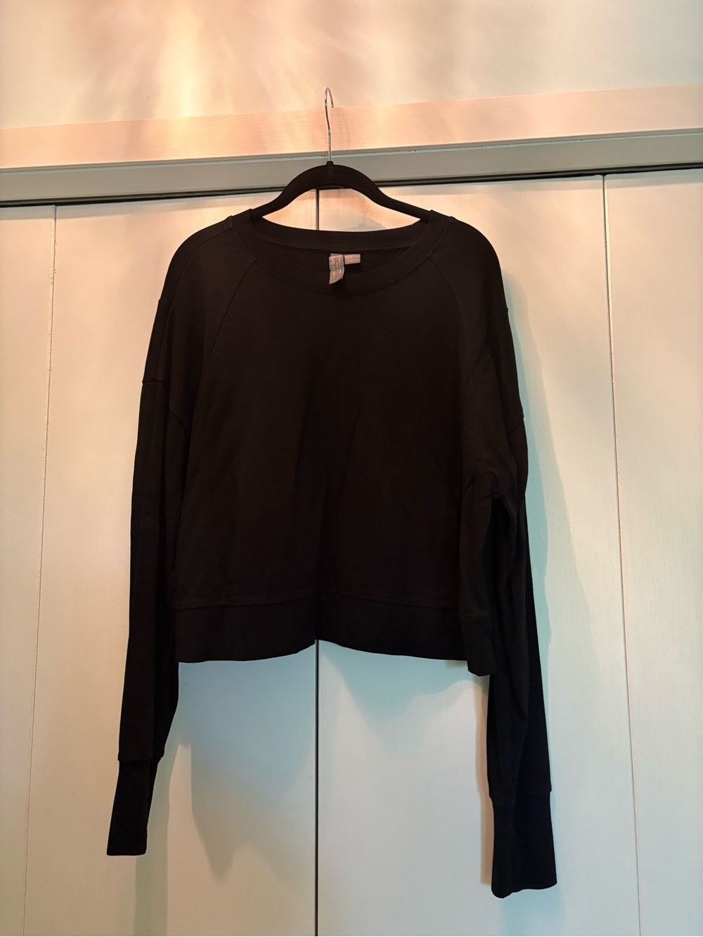 Sweaty Betty Black Cropped Crewneck Sweatshirt